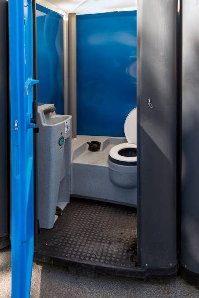 Best Emergency porta potty rental  in Leetonia, OH